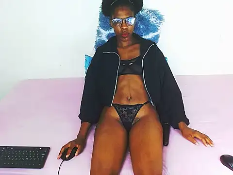 Snapshot of ChocoSlenderXXX chatting on April 19, 10:23 pm ChocoSlenderXXX online show from April 19, 10:23 pm