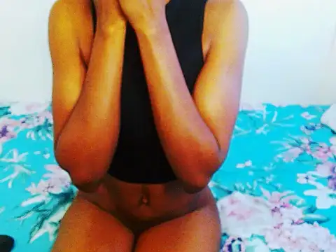 Snapshot of ChocoSlenderXXX chatting on April 30, 4:52 am ChocoSlenderXXX online show from April 30, 4:52 am