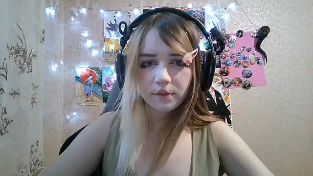 Snapshot of MilaTyan chatting on August 7, 4:09 pm MilaTyan online show from August 7, 4:09 pm