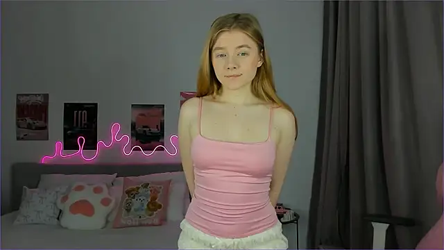 Snapshot of EvaRaee chatting on March 24, 3:44 am EvaRaee online show from March 24, 3:44 am