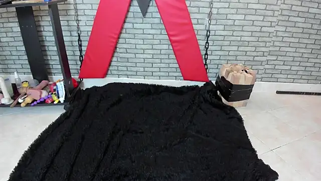 hillary bigbutt online show from June 25, 10:53 am