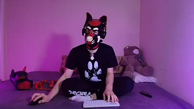 Snapshot of K9_GoodBoy chatting on March 27, 7:24 pm K9 GoodBoy online show from March 27, 7:24 pm