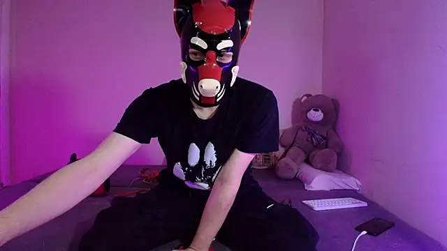 Snapshot of K9_GoodBoy chatting on March 28, 7:02 pm K9 GoodBoy online show from March 28, 7:02 pm