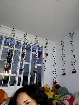 Snapshot of IncognitoLive1 chatting on February 27, 11:27 pm IncognitoLive1 online show from February 27, 11:27 pm