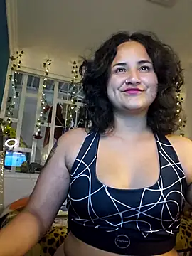 Snapshot of IncognitoLive1 chatting on March 7, 12:18 am IncognitoLive1 online show from March 7, 12:18 am