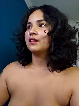 Snapshot of IncognitoLive1 chatting on April 5, 12:08 am IncognitoLive1 online show from April 5, 12:08 am