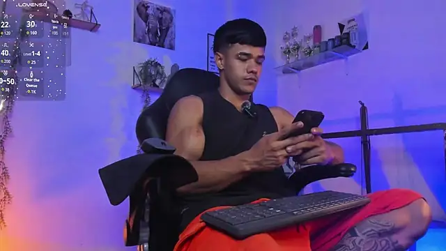 Snapshot of Rob_zaens33 chatting on March 17, 2:09 pm Rob zaens33 online show from March 17, 2:09 pm