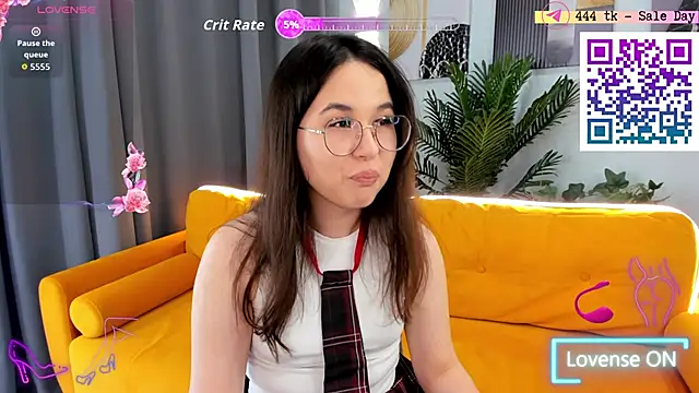 leylamirage online show from June 14, 8:22 pm