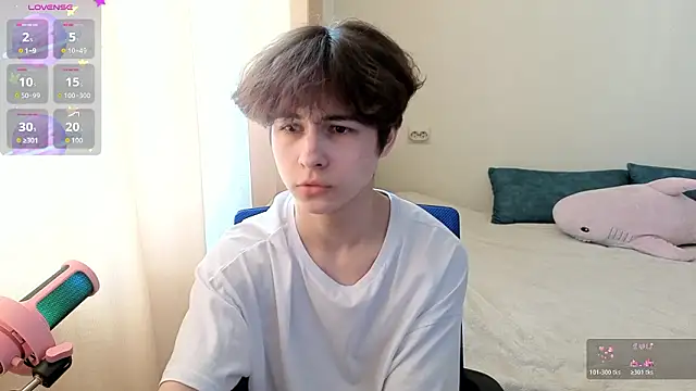  LukaHayes  online show from March 4, 11:16 am