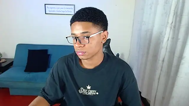 liiam3 online show from March 7, 9:01 pm