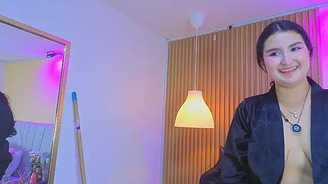 Snapshot of zoe_moon__ chatting on March 13, 1:56 am zoe moon online show from March 13, 1:56 am