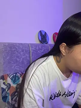 I Samanthaa online show from May 9, 2:06 am
