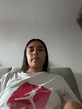 I Samanthaa online show from May 9, 10:59 pm
