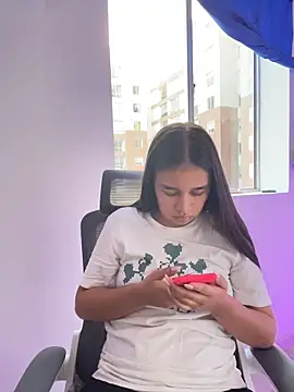 I Samanthaa online show from June 10, 10:30 pm