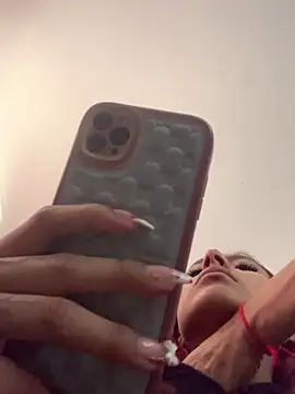 Snapshot of Emily-Fire chatting on March 26, 1:28 pm Emily-Fire online show from March 26, 1:28 pm