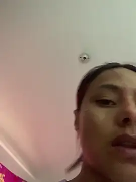 Snapshot of Emily-Fire chatting on April 8, 2:50 pm Emily-Fire online show from April 8, 2:50 pm