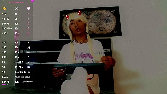 suzume Mendez online show from February 19, 11:06 am