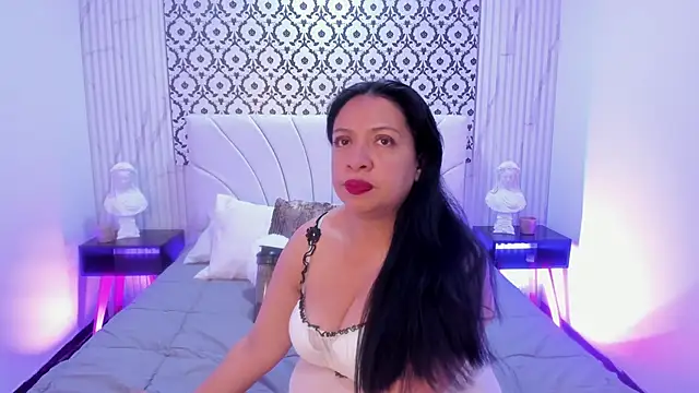 Renatta Milly online show from February 19, 3:13 am