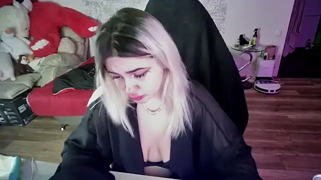 SlankyMic online show from March 9, 3:27 pm