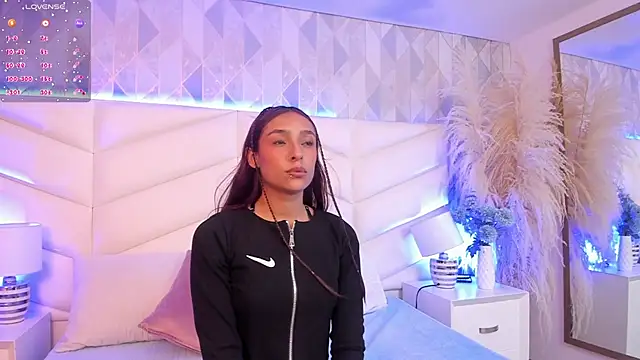 Snapshot of Bella__Peach chatting on March 14, 3:12 am Bella Peach online show from March 14, 3:12 am