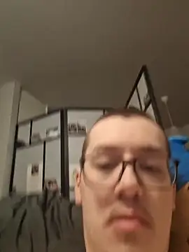 zataeidhagen online show from February 18, 4:08 am