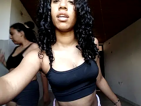 Snapshot of DinokoAndKimcyci chatting on April 1, 4:15 pm DinokoAndKimcyci online show from April 1, 4:15 pm