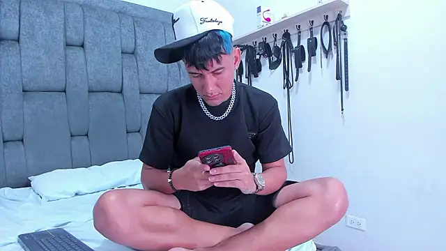 Snapshot of STEVEN_OS chatting on March 17, 4:28 am STEVEN OS online show from March 17, 4:28 am