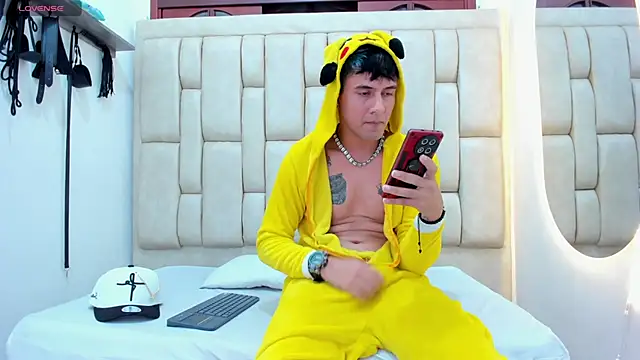 Snapshot of STEVEN_OS chatting on March 26, 8:31 am STEVEN OS online show from March 26, 8:31 am