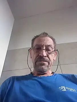 Snapshot of Costy601 chatting on April 8, 12:49 pm Costy601 online show from April 8, 12:49 pm
