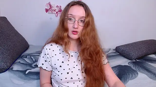 Snapshot of miay_here_ chatting on March 19, 4:44 pm miay here online show from March 19, 4:44 pm