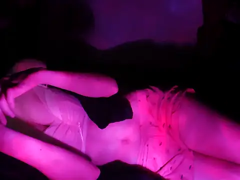 Snapshot of nhi_xinhiu5 chatting on March 25, 5:52 pm nhi xinhiu5 online show from March 25, 5:52 pm