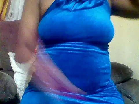 Snapshot of zee66658 chatting on May 4, 7:32 pm zee66658 online show from May 4, 7:32 pm