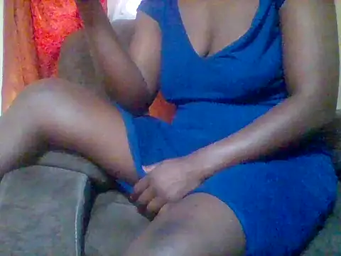 Snapshot of zee66658 chatting on May 21, 3:46 am zee66658 online show from May 21, 3:46 am