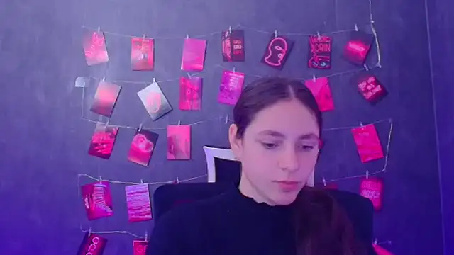 Snapshot of KissMeJulia chatting on March 25, 6:25 pm KissMeJulia online show from March 25, 6:25 pm