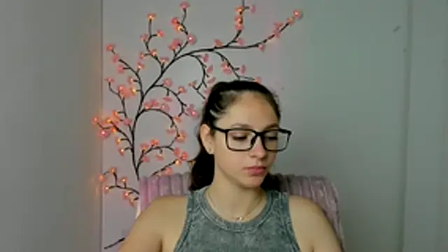 Snapshot of KissMeJulia chatting on June 16, 11:13 am KissMeJulia online show from June 16, 11:13 am