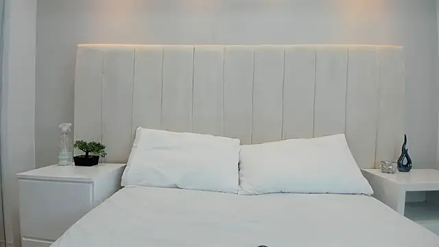 Snapshot of violetta_cutest_ chatting on March 11, 11:27 am violetta cutest online show from March 11, 11:27 am