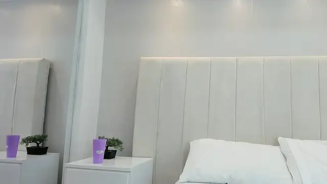 Snapshot of violetta_cutest_ chatting on March 18, 11:24 am violetta cutest online show from March 18, 11:24 am