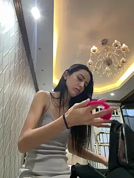 Snapshot of violetta_cutest_ chatting on April 1, 11:11 am violetta cutest online show from April 1, 11:11 am