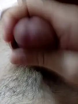 Snapshot of Luigi966 chatting on March 6, 10:01 am Luigi966 online show from March 6, 10:01 am