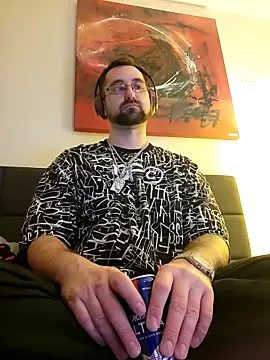 LargeLith online show from March 3, 10:15 pm