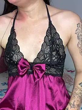 Snapshot of Sofia-squir chatting on March 17, 4:17 am Sofia-squir online show from March 17, 4:17 am