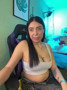 Snapshot of Pandorart_ chatting on March 25, 1:22 am Pandorart online show from March 25, 1:22 am