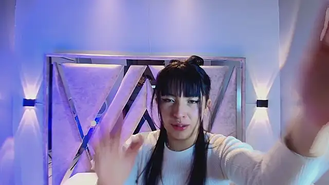 Snapshot of _Mishell22 chatting on February 24, 1:09 pm Mishell22 online show from February 24, 1:09 pm