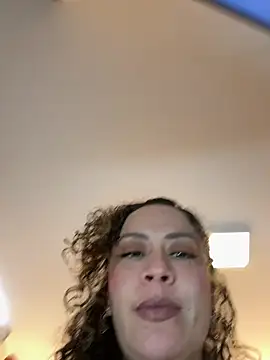 Elisabeth-rodriguez online show from April 1, 7:33 pm