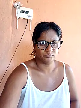 indianstrawberrylips4u online show from March 5, 6:31 am