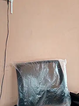 indianstrawberrylips4u online show from March 25, 6:52 am