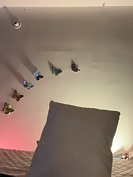 Snapshot of samanta_94 chatting on February 28, 10:11 pm samanta 94 online show from February 28, 10:11 pm