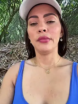 Snapshot of samanta_94 chatting on March 26, 4:12 pm samanta 94 online show from March 26, 4:12 pm