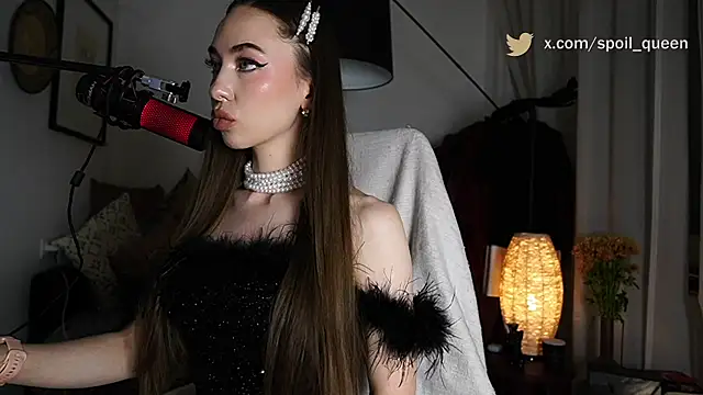 supreme dominatrix online show from May 13, 8:49 pm