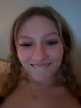 Snapshot of hyperafterdark chatting on February 22, 5:30 am hyperafterdark online show from February 22, 5:30 am